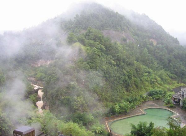 重庆到腾冲自由行双飞五日游