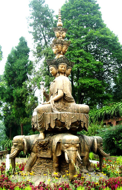 峨眉，乐山三日游